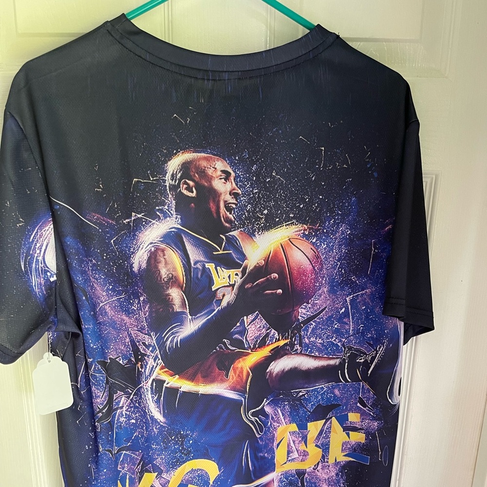 Nike Kobe 3xl fits like 2xl Kobe printed